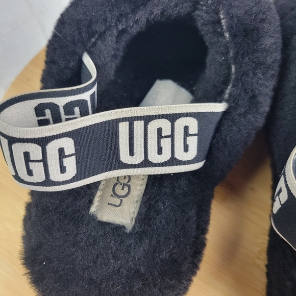 UGG Fluff Yeah Black Sandal Slippers Strap Black Size 8 Women's - Picture 9 of 11